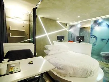 Life Style S Hotel Seoul 2*,