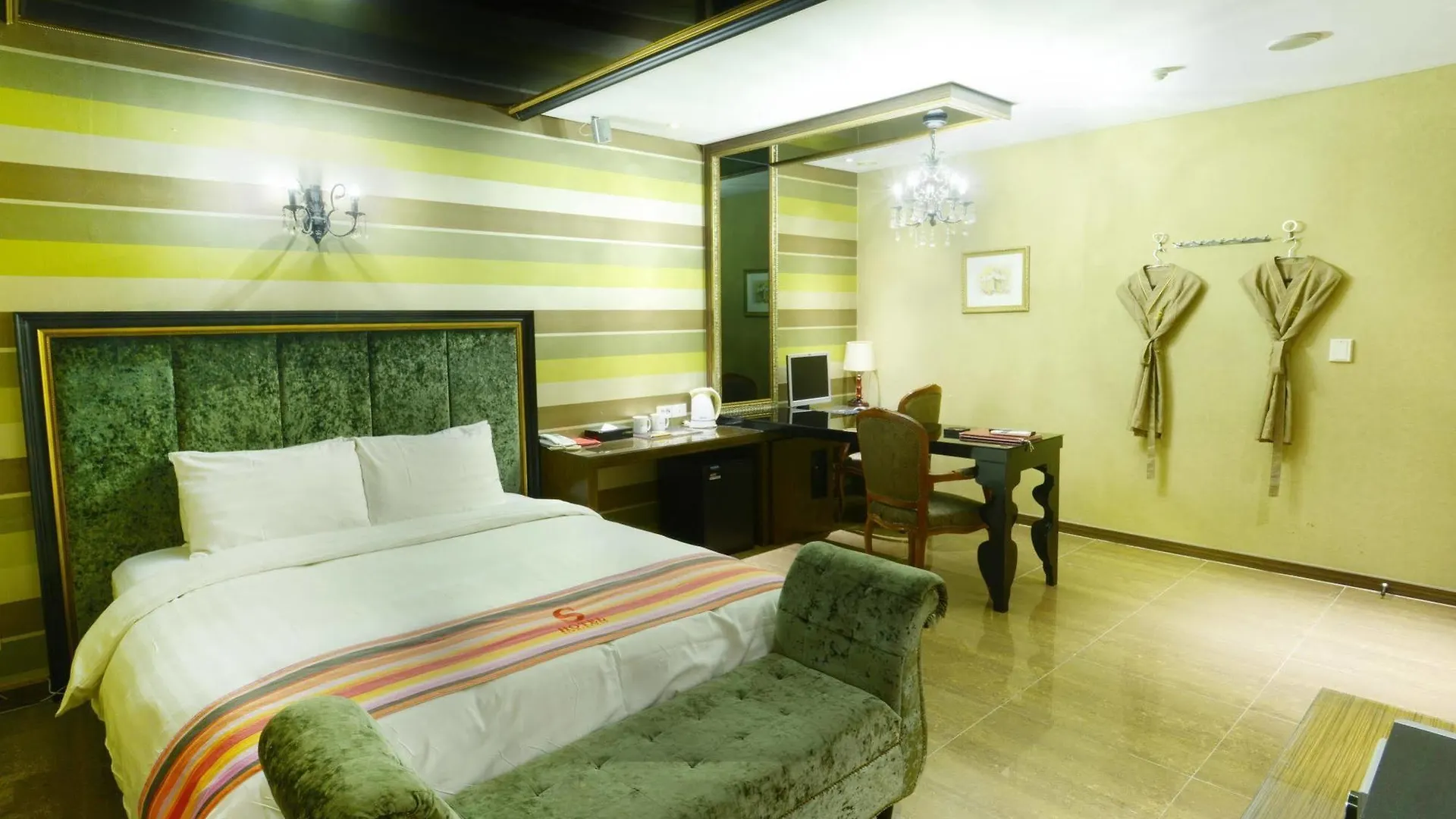 Life Style S Hotel Seoul 2*,