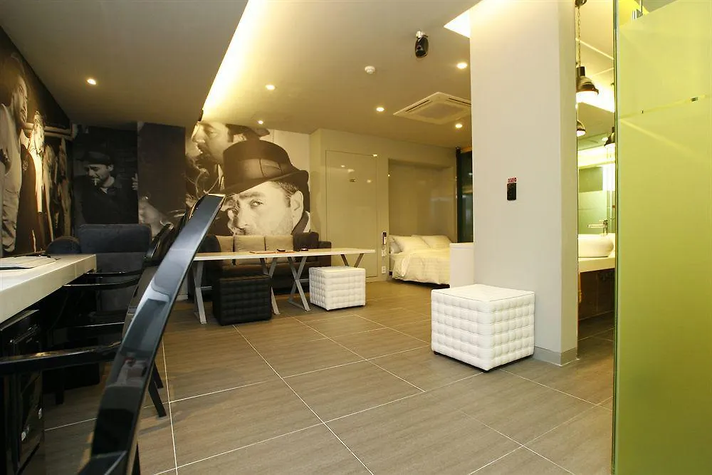 Life Style S Hotel Seoul 2*,